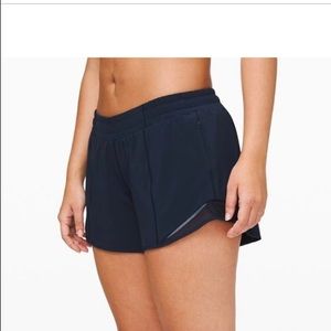 LULULEMON Worn once, size 4 but could fit 2.